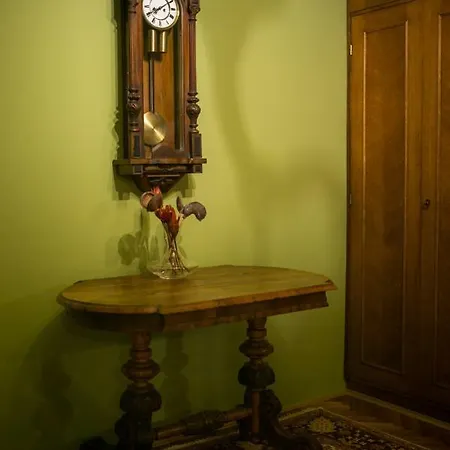 22 Apartment *
